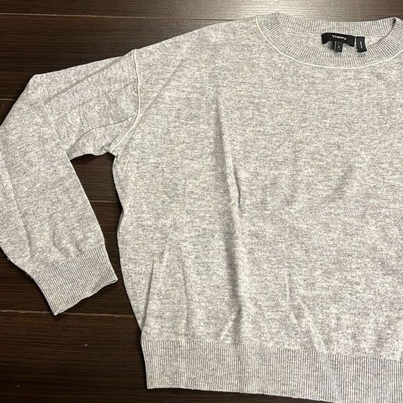 COPY - Theory Criselle 100% Merino Wool Crew Sweater, Gray, Size P - Picture 7 of 9